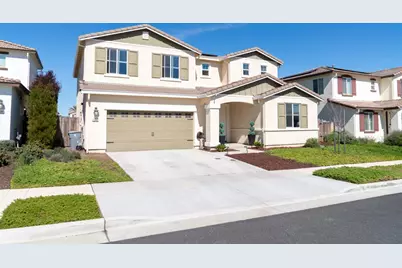 1880 Violet Dr, Hollister, CA 95023 - Photo 2