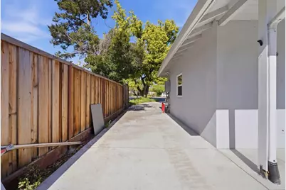 1360 Saratoga Ave, San Jose, CA 95129 - Photo 44