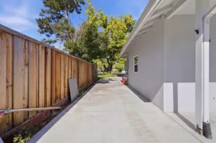 1360 Saratoga Ave, San Jose, CA 95129 - Photo 44