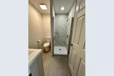 1072 Vine St, San Jose, CA 95110 - Photo 12