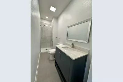 1072 Vine St, San Jose, CA 95110 - Photo 6