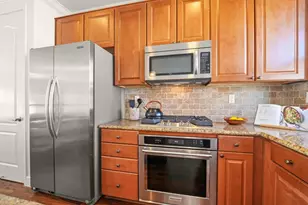 307 Seattle Ln, Redwood City, CA 94065 - Photo 14