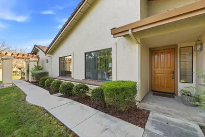3319 Lake Albano Cir, San Jose, CA 95135 - Photo 6