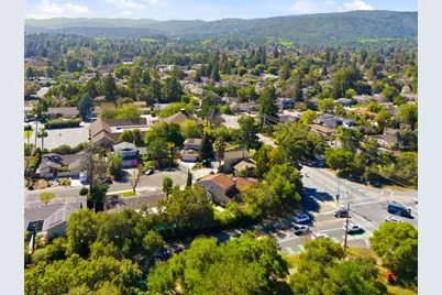 1315 Bright Oaks Ct, Los Altos, CA 94024 - Photo 48
