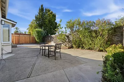 629 Pilgrim Dr, Foster City, CA 94404 - Photo 26