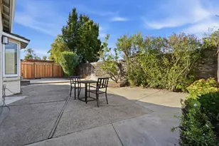 629 Pilgrim Dr, Foster City, CA 94404 - Photo 26