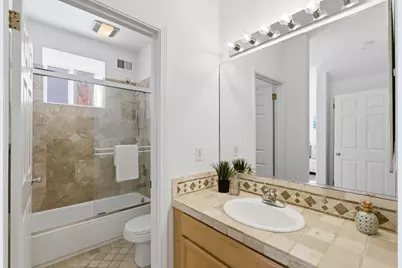 63 Lois Ln, San Francisco, CA 94134 - Photo 30