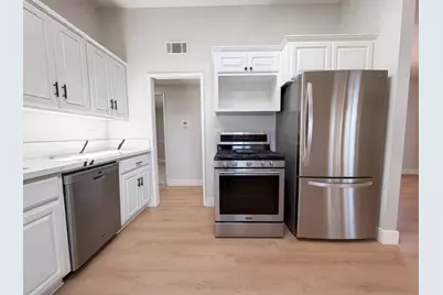 27723 Foxlane Dr, Canyon Country, CA 91351 - Photo 6