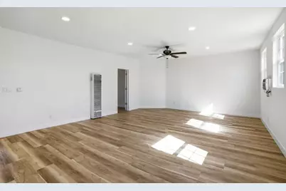 345 S Pilgrim St, Stockton, CA 95205 - Photo 6