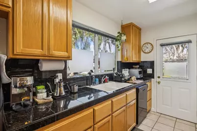 674 Bryson Ave, Palo Alto, CA 94306 - Photo 10