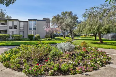 1061 Beach Park Blvd 307, Foster City, CA 94404 - Photo 4