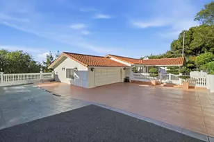 911 Matts Ct, Los Altos, CA 94024 - Photo 2