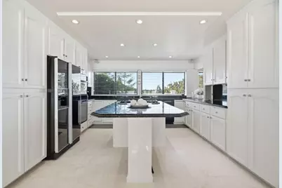 911 Matts Ct, Los Altos, CA 94024 - Photo 16