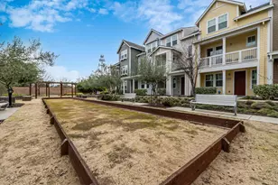 346 Circuit Wy, Mountain View, CA 94043 - Photo 38