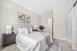 346 Circuit Wy, Mountain View, CA 94043 - Photo 22