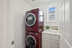 451 Chagall St, Mountain View, CA 94041 - Photo 22