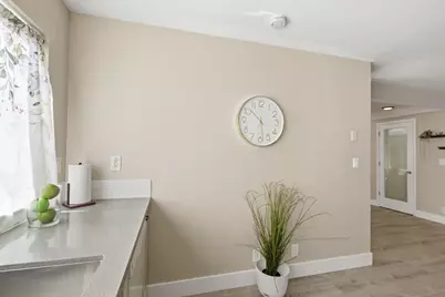 2570 Downing Ave, San Jose, CA 95128 - Photo 18