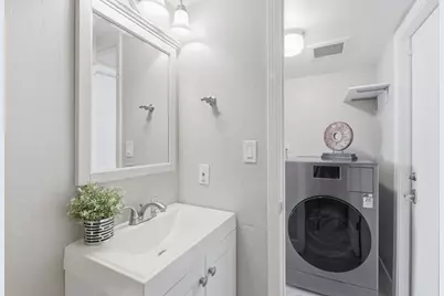 2570 Downing Ave, San Jose, CA 95128 - Photo 20