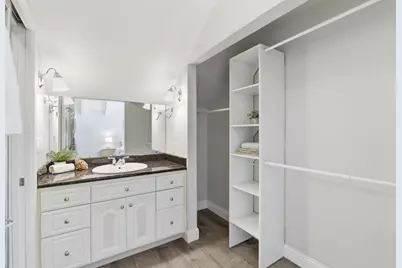 2570 Downing Ave, San Jose, CA 95128 - Photo 24