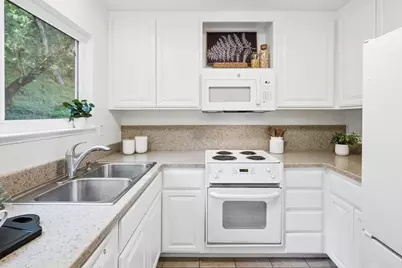 4024 Farm Hill 8, Redwood City, CA 94061 - Photo 6