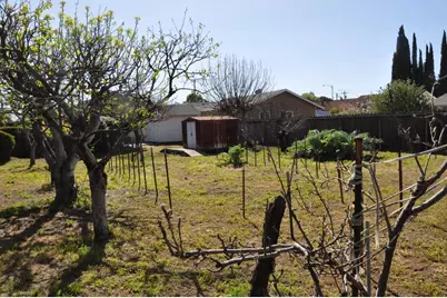 1795 Kammerer Ave, San Jose, CA 95116 - Photo 16