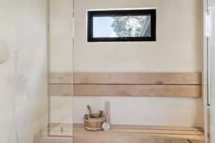 947 Colonial Ln, Palo Alto, CA 94303 - Photo 30