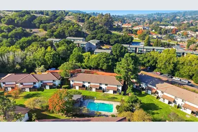 205 Del Valle Cir, El Sobrante, CA 94803 - Photo 30