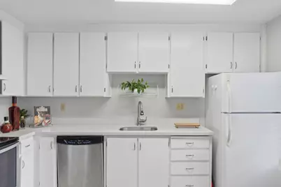 205 Del Valle Cir, El Sobrante, CA 94803 - Photo 12