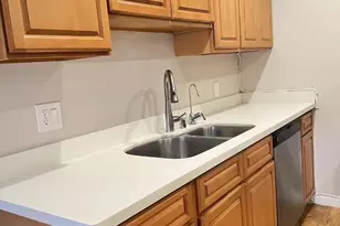 3001 Los Prados St 104, San Mateo, CA 94403 - Photo 6