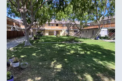 3001 Los Prados St 104, San Mateo, CA 94403 - Photo 16