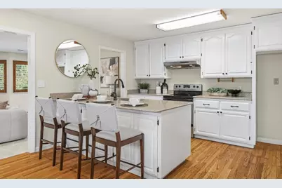 2163 Woodard Rd, San Jose, CA 95124 - Photo 18