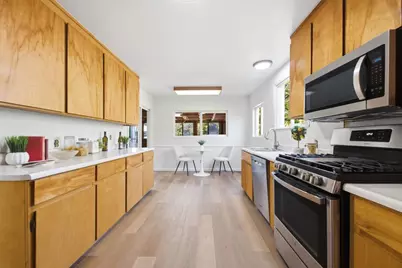 1537 Cypress Ave, San Mateo, CA 94401 - Photo 16