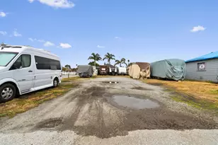 3811 Portola Dr, Santa Cruz, CA 95062 - Photo 32