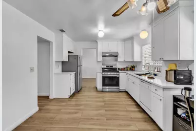 6245 Pantano Dr, Sacramento, CA 95824 - Photo 8