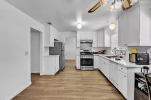 6245 Pantano Dr, Sacramento, CA 95824 - Photo 8