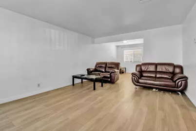 6245 Pantano Dr, Sacramento, CA 95824 - Photo 4