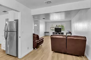 6245 Pantano Dr, Sacramento, CA 95824 - Photo 6