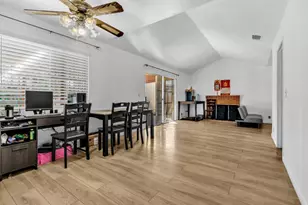 6245 Pantano Dr, Sacramento, CA 95824 - Photo 10