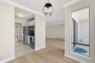 8 Commodore Dr C457, Emeryville, CA 94608 - Photo 10