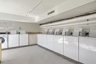 8 Commodore Dr C457, Emeryville, CA 94608 - Photo 20