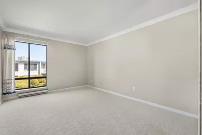 8 Commodore Dr C457, Emeryville, CA 94608 - Photo 18