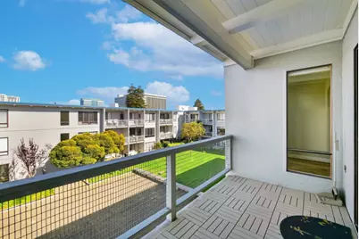 8 Commodore Dr C457, Emeryville, CA 94608 - Photo 8