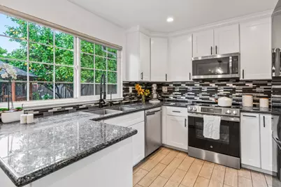 2456 Kenoga Dr, San Jose, CA 95121 - Photo 8