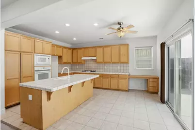 381 Honeybell St, Los Banos, CA 93635 - Photo 10