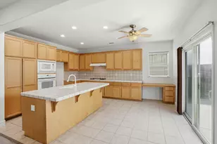 381 Honeybell St, Los Banos, CA 93635 - Photo 10