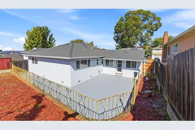 2767 Winchester Dr, Hayward, CA 94541 - Photo 30