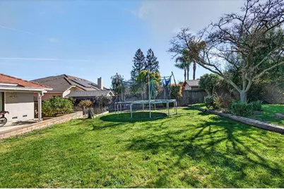 913 Ridgemark Dr, Hollister, CA 95023 - Photo 42