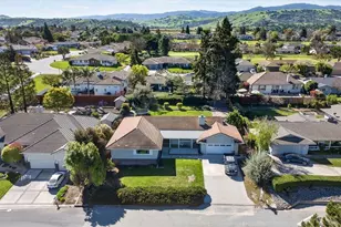 913 Ridgemark Dr, Hollister, CA 95023 - Photo 52