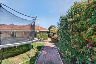 913 Ridgemark Dr, Hollister, CA 95023 - Photo 44