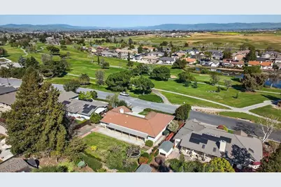 913 Ridgemark Dr, Hollister, CA 95023 - Photo 56